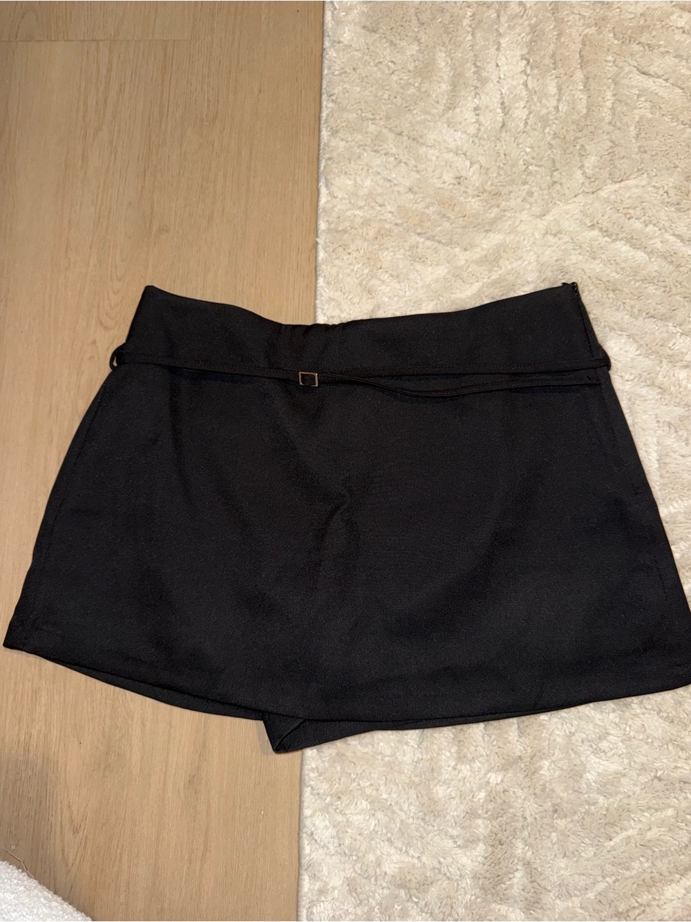SHEIN Black Women's Skort with Slim Belt Detail